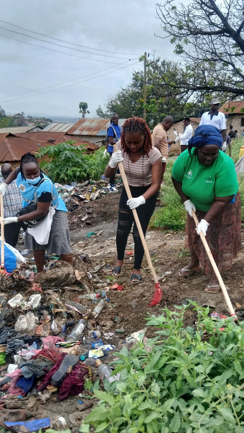 Youth-led environmental cleanup